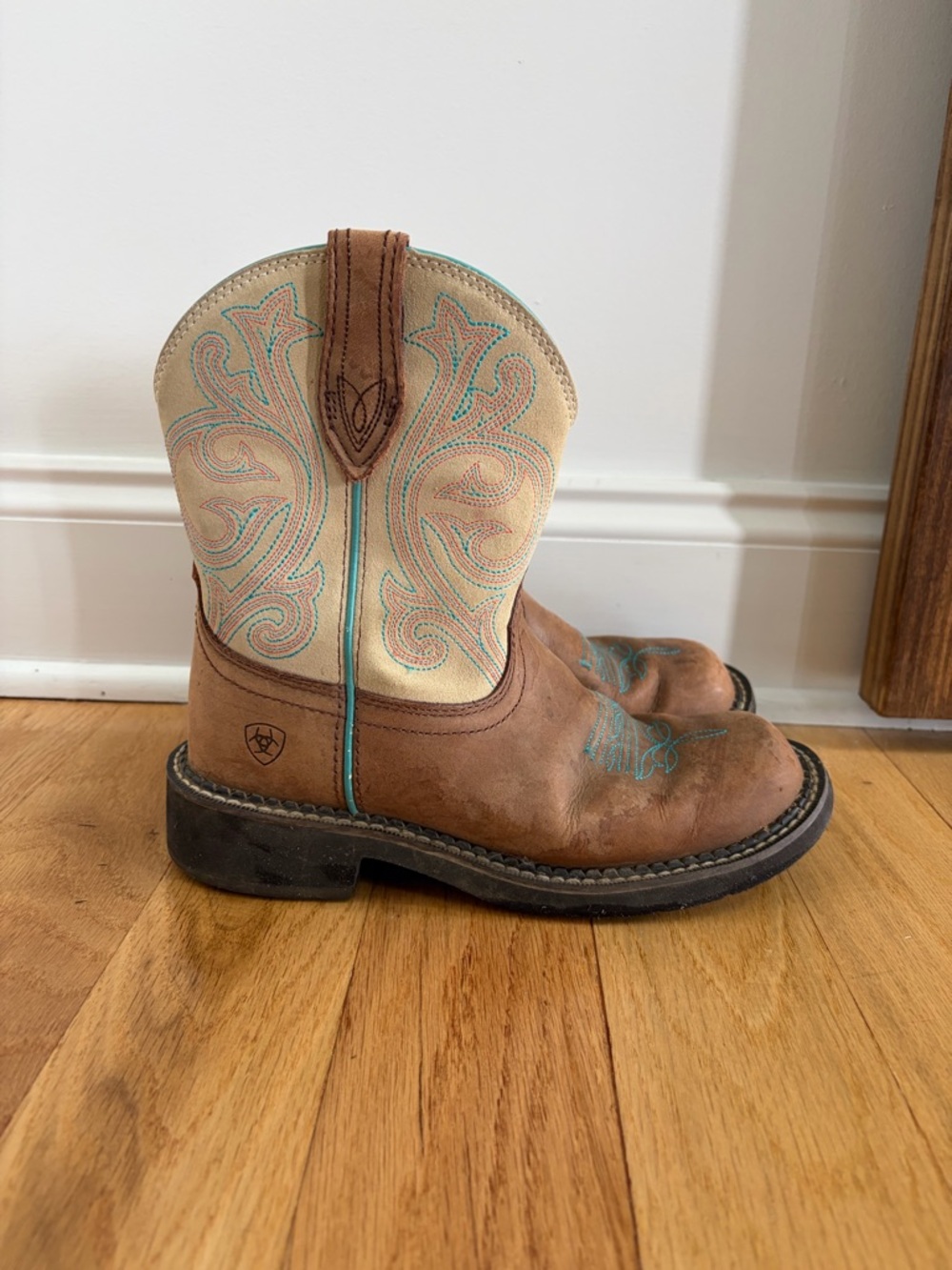 Ariat Fatbaby Western Boots Women’s 7.5 Brown Turquoise Embroidered